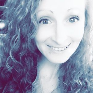 Meet your Posher, Traci